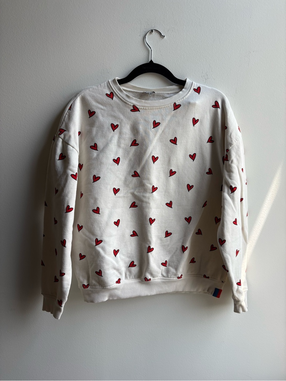KULE Cream Crewneck Sweatshirt with Red Heart Print